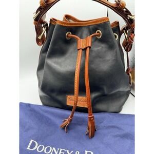Dooney & Bourke Vintage Women's Black/Brown Leather Drawstring Bucket Purse  PT1